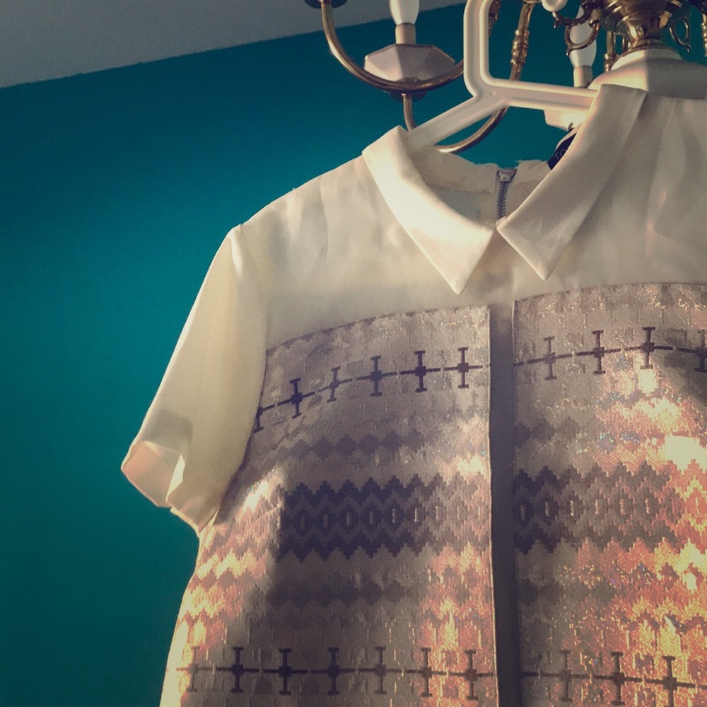 Beautiful, multifaceted white/gold Top Shop dress